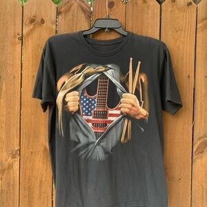 2009 Vintage Liquid Blue guitar T-shirt Size Large.